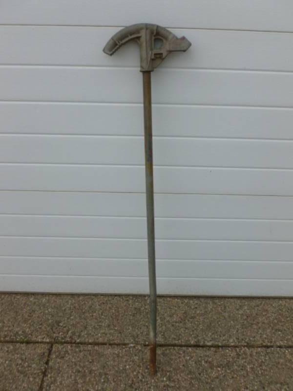 lot 155 image: Pipe Bender