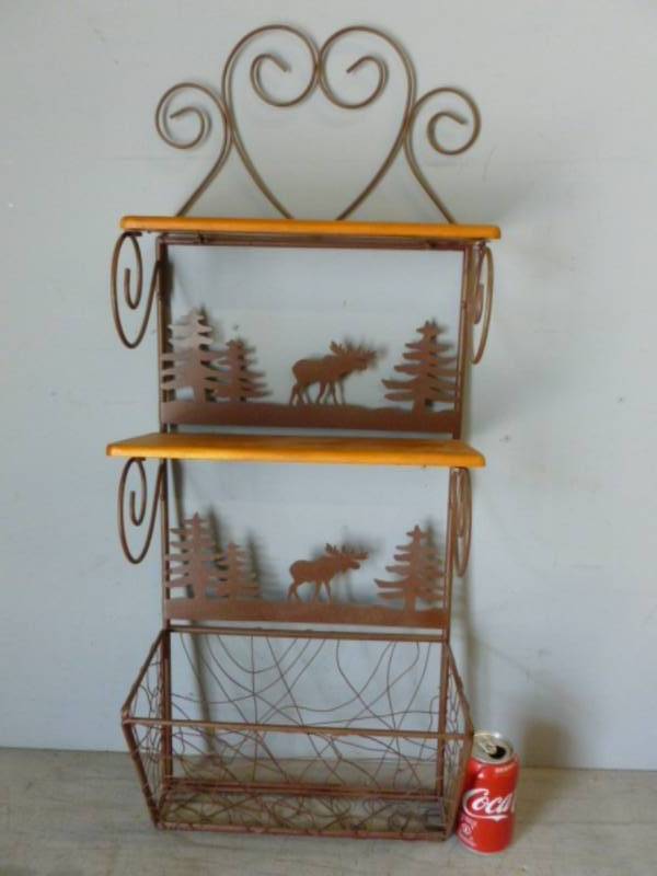 lot 160 image: Decorative