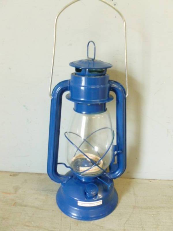 lot 195 image: Barn Lantern