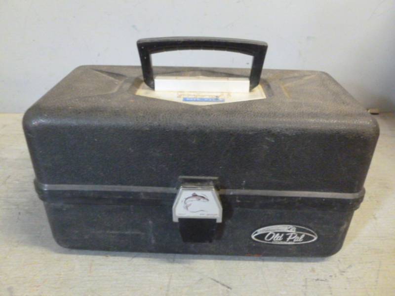 lot 222 image: Vintage Tackle Box
