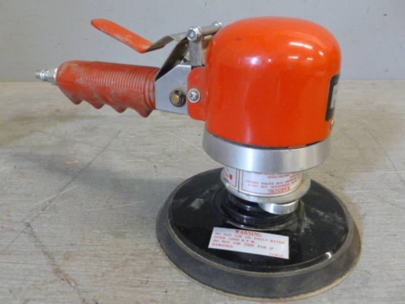 lot 224 image: Pneumatic Tool