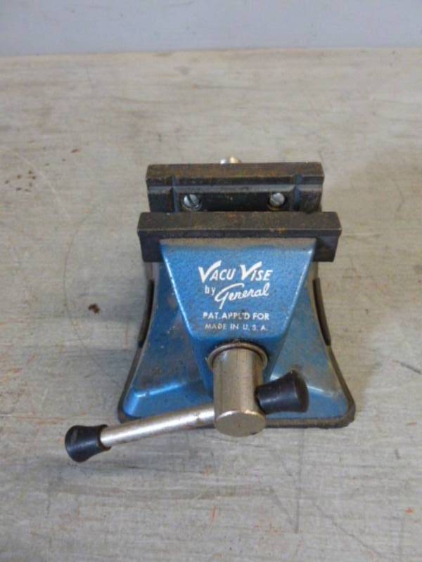 lot 228 image: Vintage Vise
