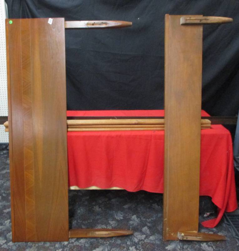 lot 26 image: Headboard and Frame Size Full