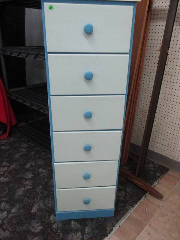 lot 29 image: 6 Drawer Langerie Dresser