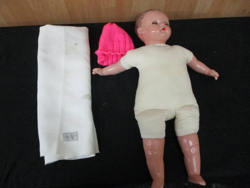 lot 35 image: Old Antique Doll