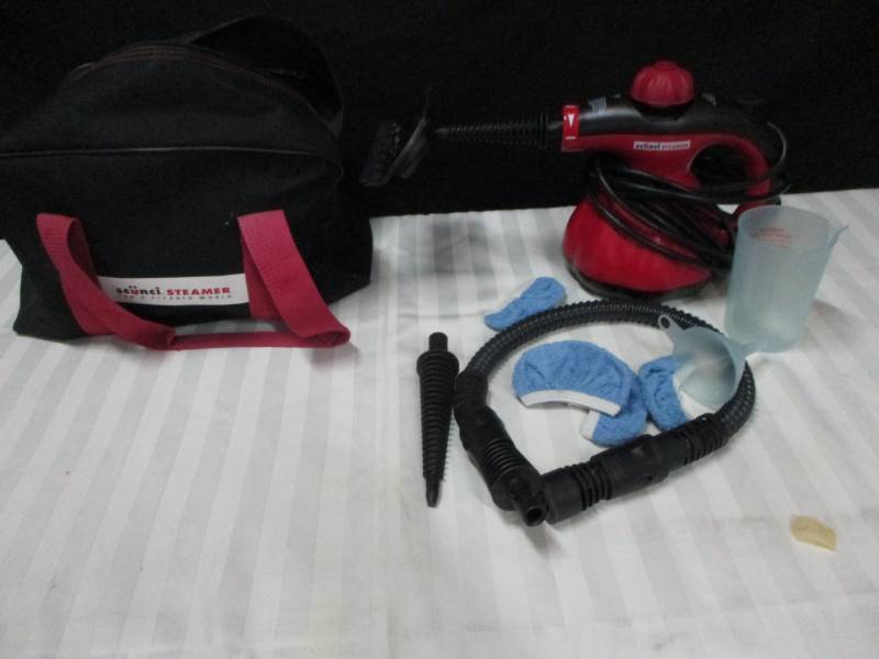 lot 89 image: Steam Cleaner