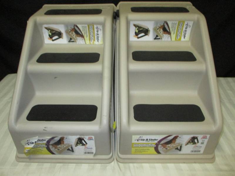 lot 131 image: Up and Under Doggy Steps