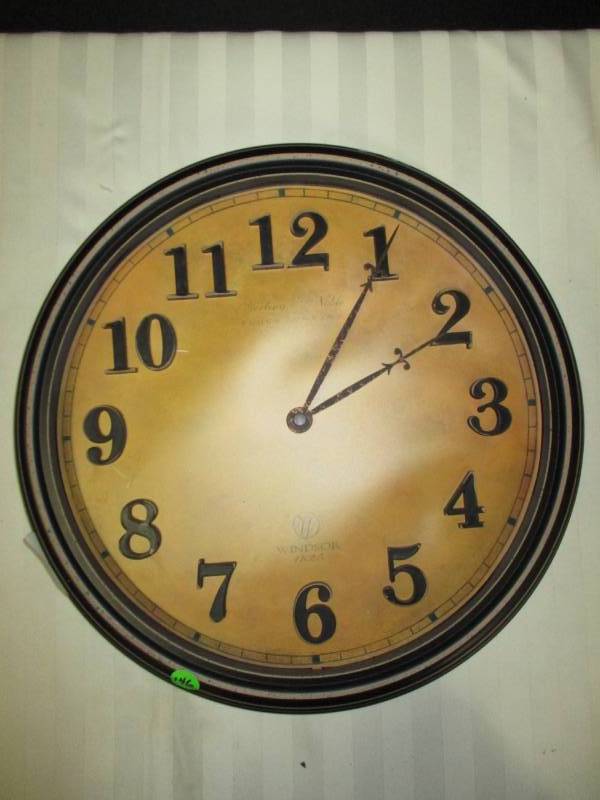 lot 146 image: Nice Clock