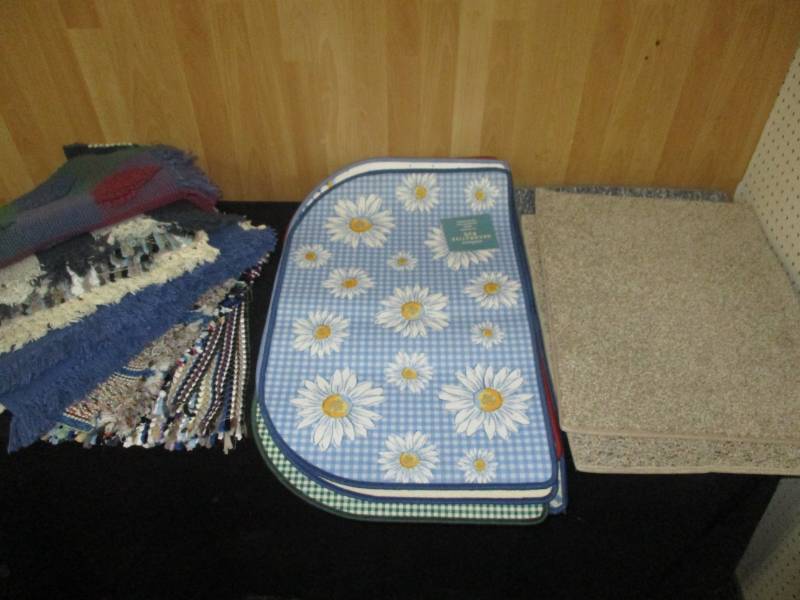 lot 153 image: Assortment of Rugs