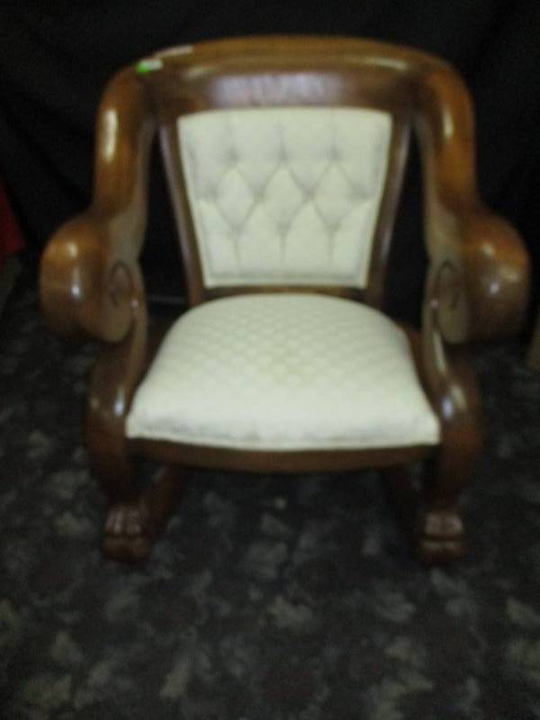 lot 18 image: Heavy Duty Rocker Chair