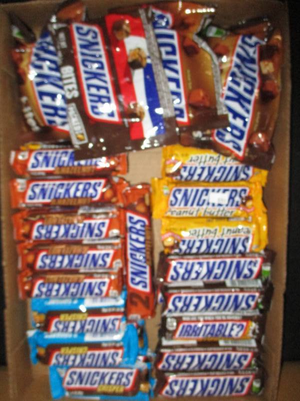 lot 386 image: Variety of 40 Snicker Products