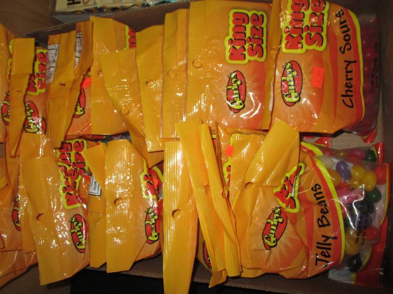 lot 384 image: 25 bags of jelly beans King Size