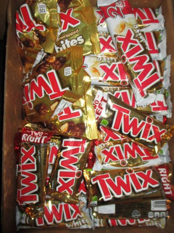 lot 376 image: Variety of 37 Twix Products