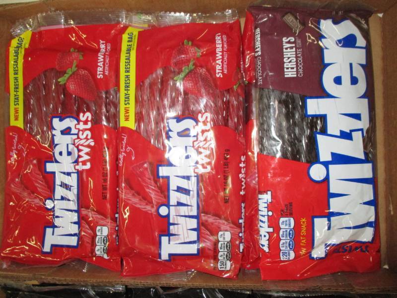 lot 372 image: 6 Packs of Twizlers