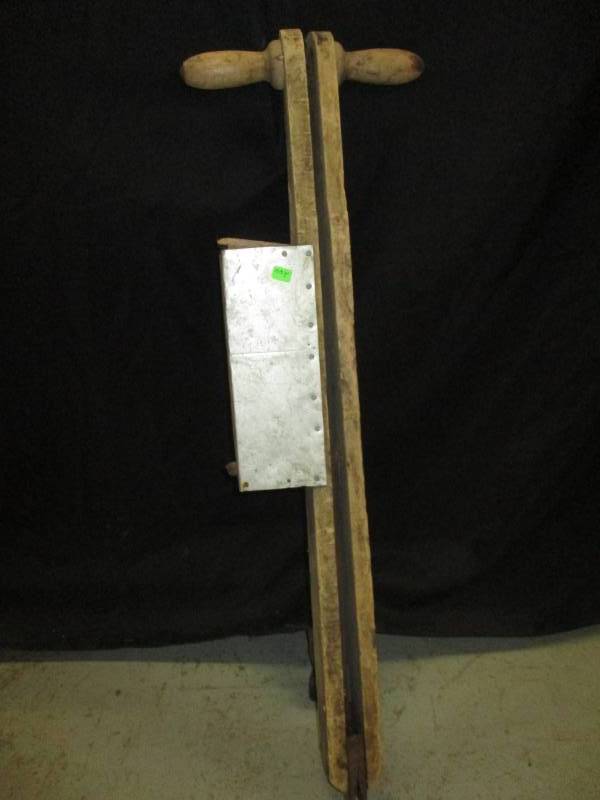 lot 266 image: Antique Planter