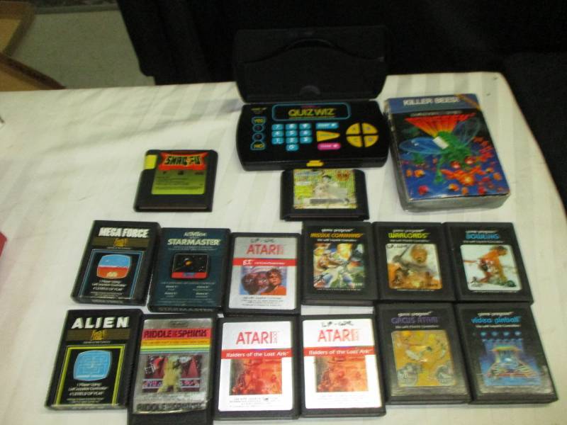 lot 344 image: Old aAtari and Game Cartridges