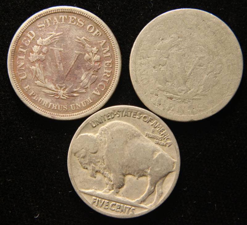 lot 32 image: GROUP OF 3 US NICKELS 1883 no cents 1893 LIBERTY 1928 BUFFALO
