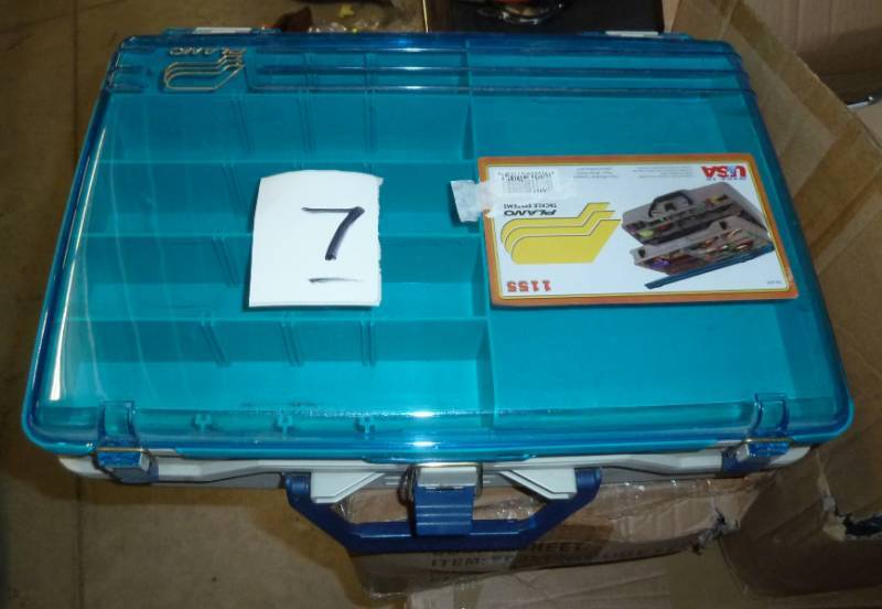 lot 7 image: New Plano 1155 tackle box...