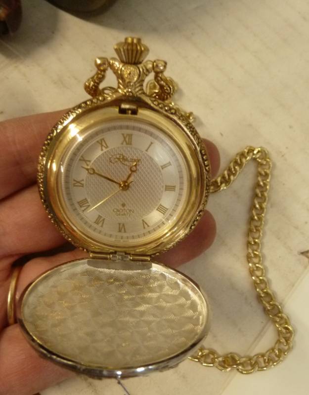 lot 8 image: New Reliance pocket watch celebrati...