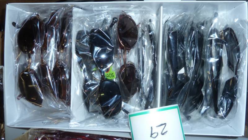 lot 29 image: 20 sunglasses...