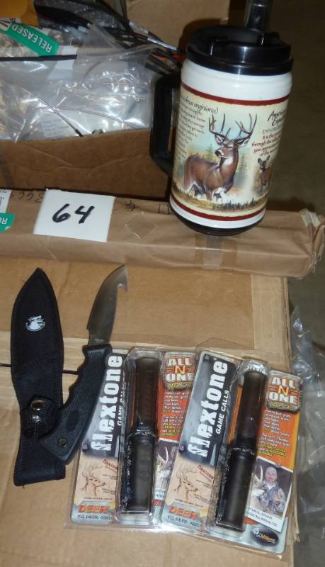 lot 64 image: new Gut knife, 2 game calls, big in...