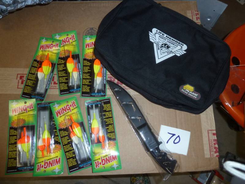 lot 70 image: Plano tackle bag, filet knife and 7...