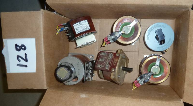 lot 128 image: box of 6 variable transformers GE, ...