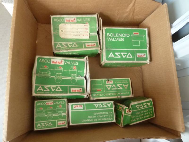 lot 156 image: 7 new Asco solenoid valves...