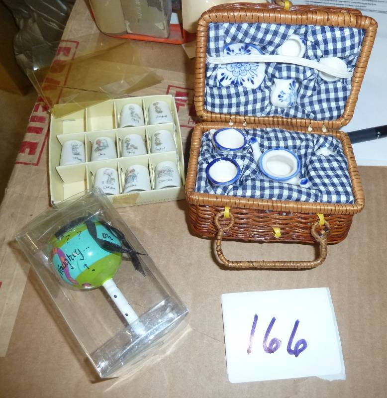 lot 166 image: lot of miniature stuff, mini wine g...