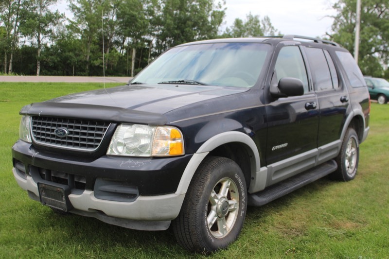 2002 Ford Explorer XLT 4x4 V8