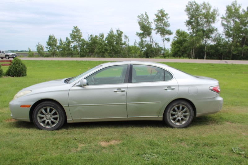 2004 Lexus ES 330