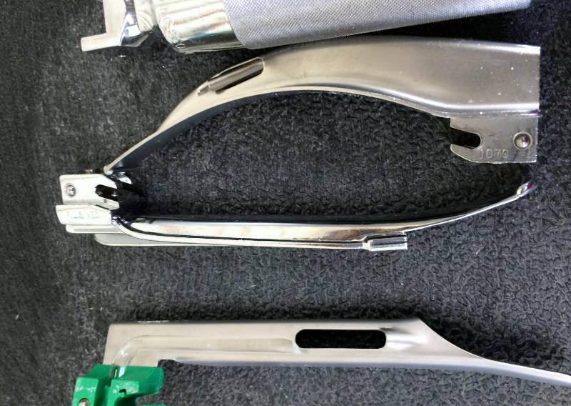 lot 73 image: Lot Of Medical Instruments