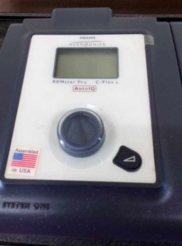 lot 78 image: Respironics PR System One REMstar Auto CPAP & Heated Humidifier Plus Smart Card 