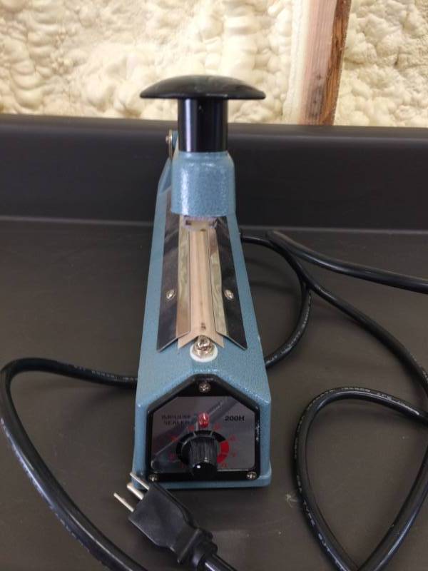 lot 5 image: Heat Sealing Plastic Sealer Machine