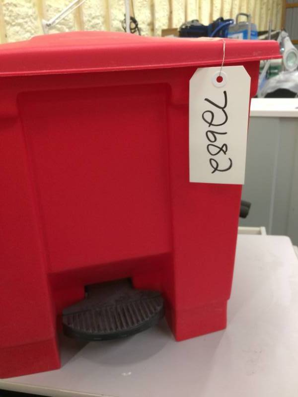lot 54 image: Step On Red Waste Bin