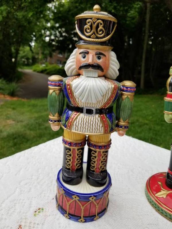 lot 34 image: Ceramic Nutcrackers by Fitz & Floyd