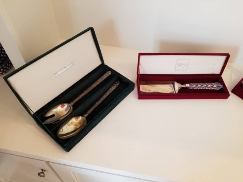 lot 84 image: Set of Silver Serving Spoons by Mikasa and Marshall Fields