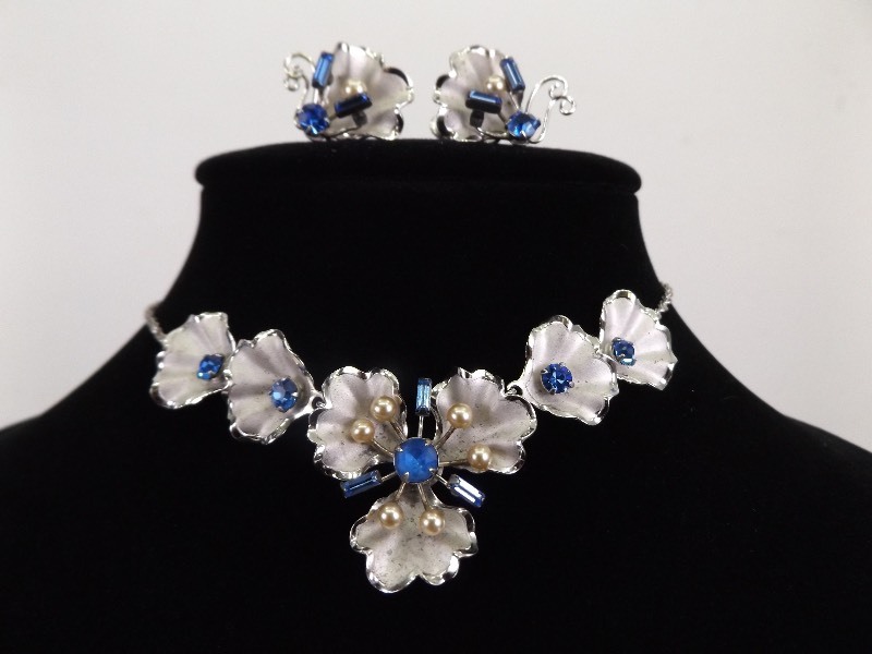 lot 2 image: NEW .925 Sterling Silver Blue Sapphire Pearl Flower Necklace and Earring SET