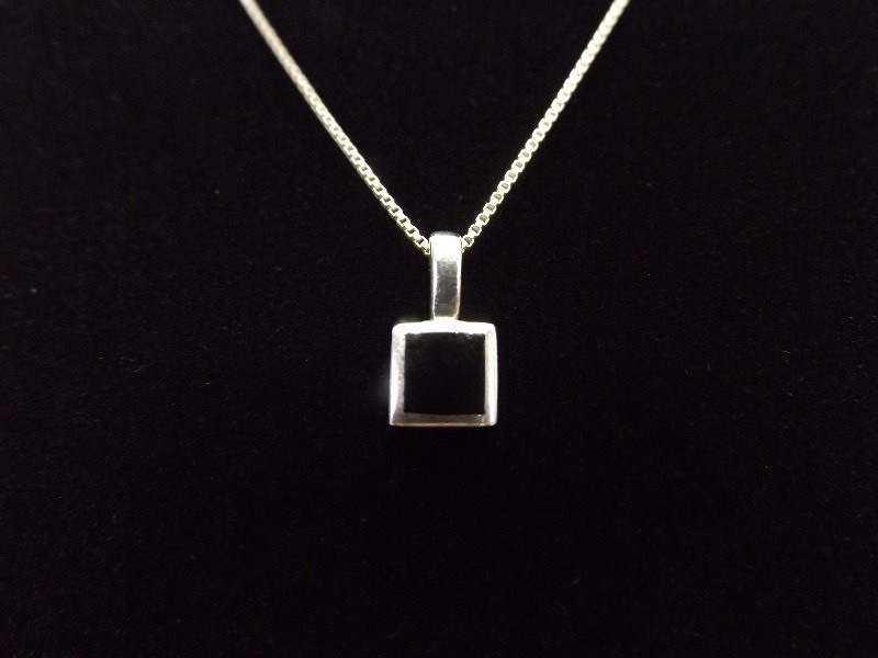 lot 14 image: .925 Sterling Silver Inlayed Black Onyx Pendant, Necklace and Earring SET