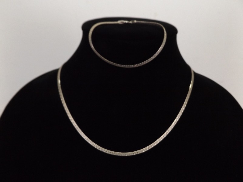 lot 24 image: .925 Sterling Silver Etched Snake Link Necklace and Bracelet SET