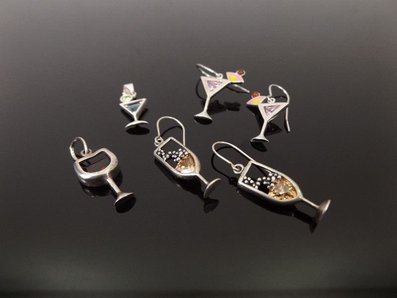 lot 44 image: Lot of .925 Sterling Silver Cocktail and Wine Themed Earrings and Pendants