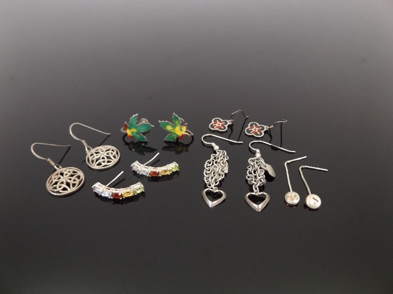 lot 71 image: .925 Sterling Silver Lot of 6 Pairs of Multi Color Crystal, Enamel etc., Earrings