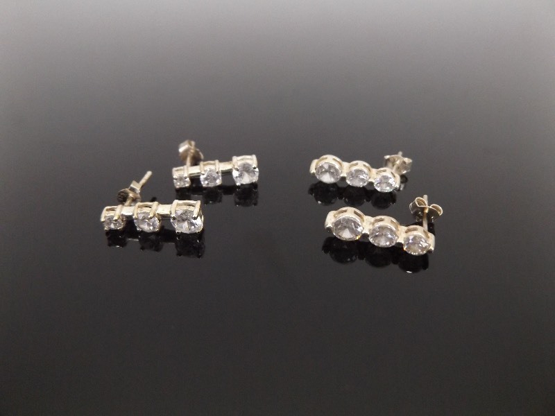 lot 77 image: .925 Sterling Silver Lot of 2 Pairs of Crystal Earrings
