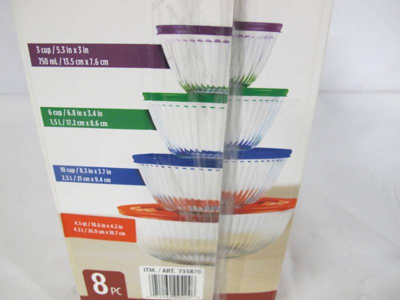 lot 28 image: Pyrex 8-piece Glass Mixing Bowl Set