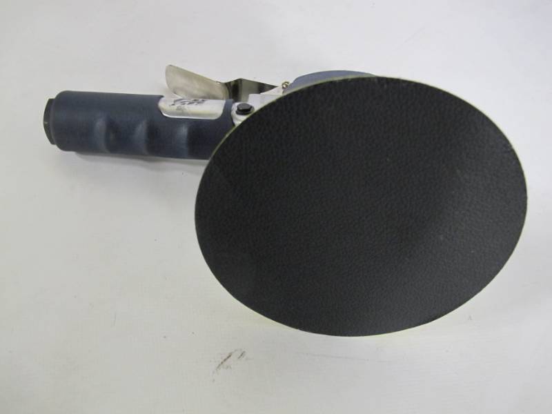 lot 205 image: Campbell Hausfeld Dual Action Sander with 6 Pad (TL050400AV)