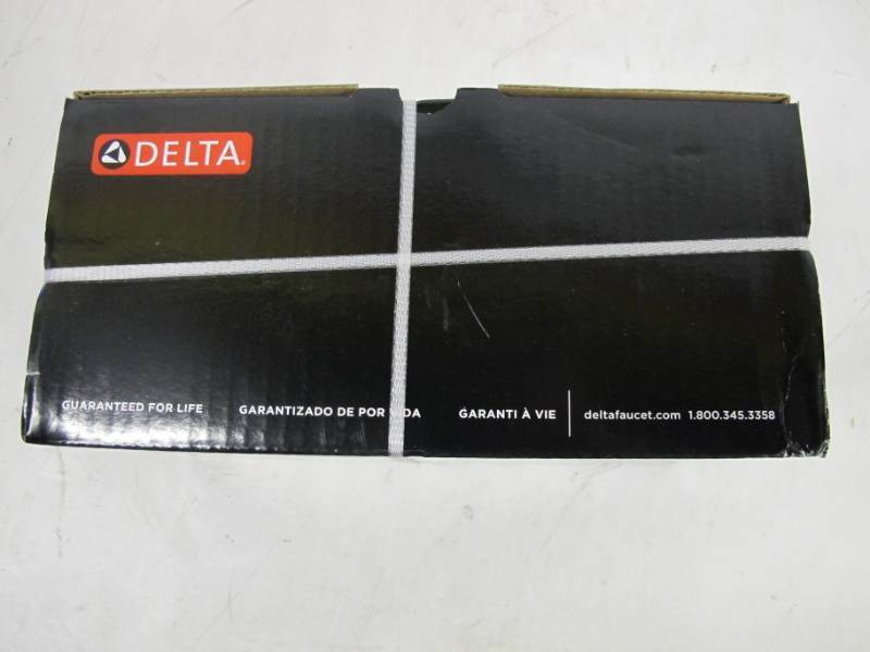 lot 151 image: Delta Foundations 4 in. Centerset Single-Handle Bathroom Faucet in Chrome - NEW