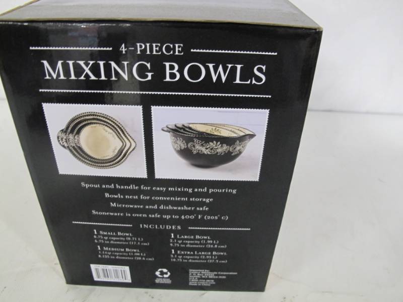 lot 104 image: Stoneware 4 Piece Mixing Bowl Set - BlackWhite
