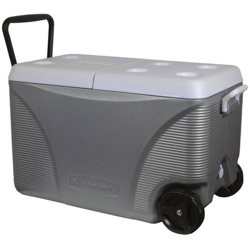 lot 610 image: Rubbermaid 75-Quart Wheeled Plastic Chest Cooler 2060376