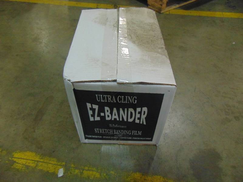 lot 661 image: Western Plastic 90 Gauge Ultra Cling Stretch Film 5 in x 1000 (12 rolls per case) WTNSBF07