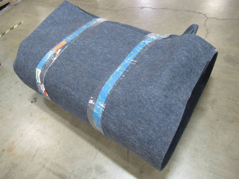 lot 52 image: Large Outdoor Carpet in Gray